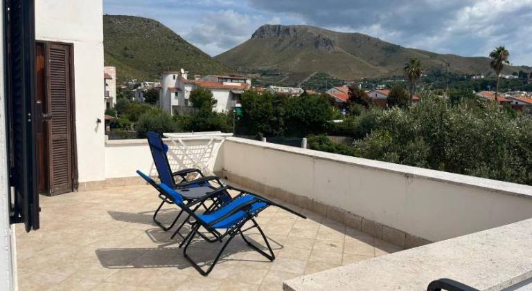 Holiday apartment with 3 rooms for 8 persons — photo 2