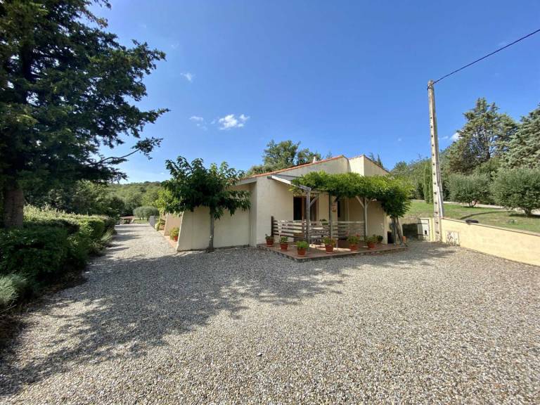 Fully equipped gite with patio, BBQ & private pool | Pets allowed — photo 2