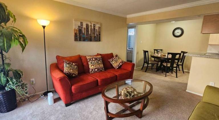 Apartment with pool | Suitable for remote work — photo 2