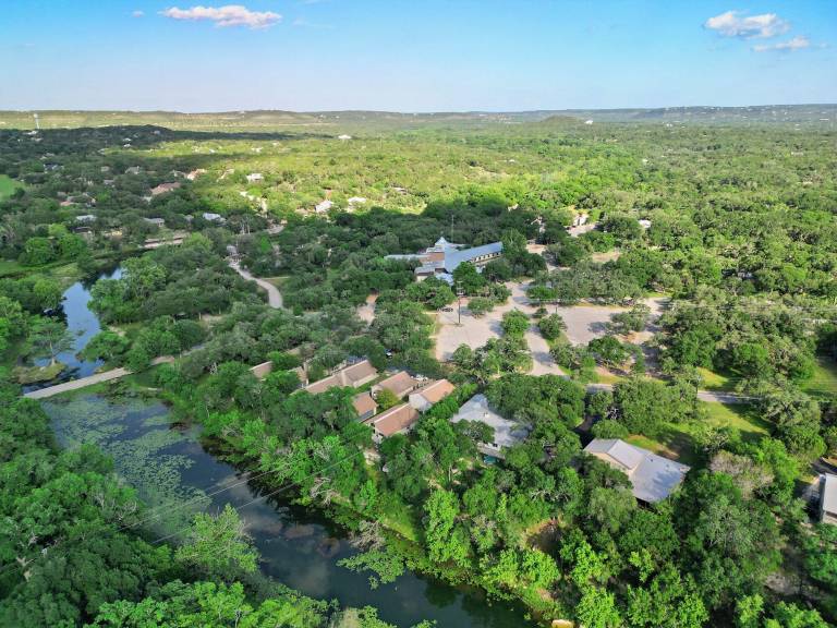 Waterlily Serenity - 2 Bedroom-Creekside — photo 5