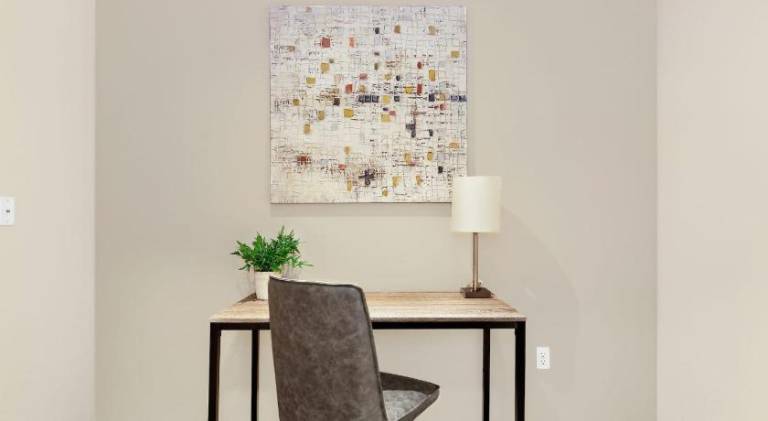 Serviced apartment with yard | Suitable for remote work in Bellevue, WA