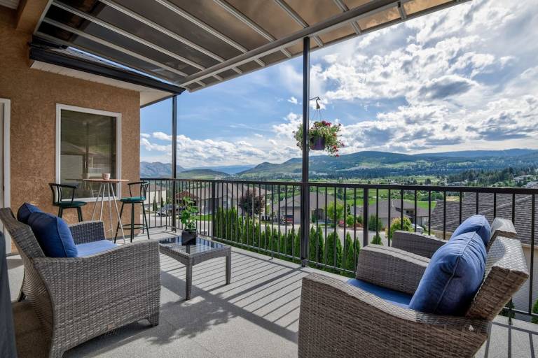 Bed and breakfast  Peachland