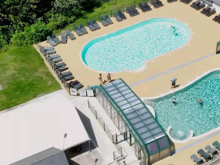 Wonderful mobile home with terrace & heated pool | Dogs allowed — photo 3