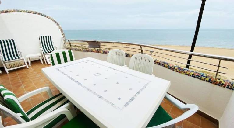 Holiday apartment with pool | Next to the beach | Pets allowed in Denia