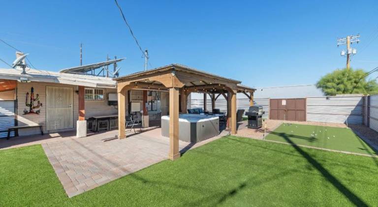 House with 3 rooms for 12 persons in Tucson, AZ