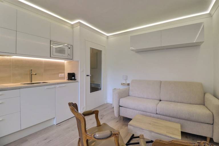 Apartment for 2 persons in Charenton-le-Pont