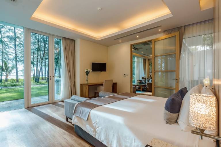 Villa  Mai Khao Beach