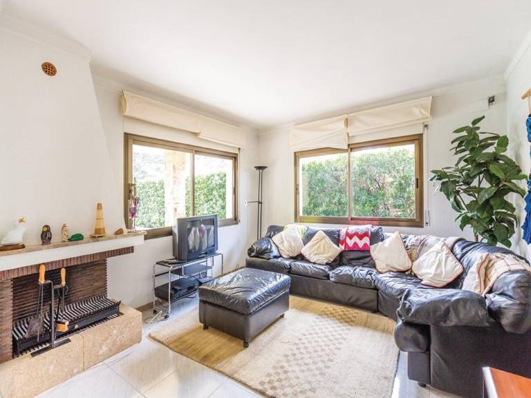 Fully equipped vacation home with terrace, garden & private pool | Pet-friendly — photo 2