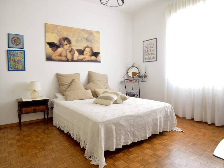 Fully equipped charming villa with BBQ, garden & patio | Perfect for remote work | Pets allowed — photo 3