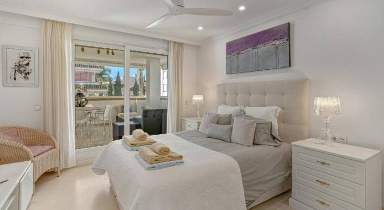 Las Canas Beach - Marbella Golden Mile by Finest Rentals — photo 2