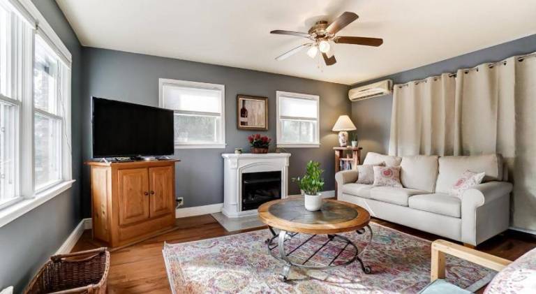 Vacation home with 3 rooms for 8 persons in Charlotte, NC