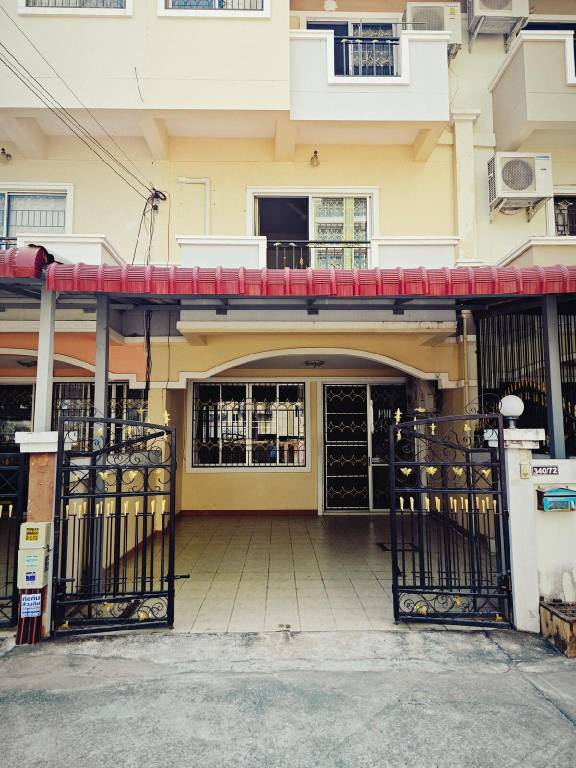 House with hot tub | Suitable for remote work | Pets are welcome in Chonburi