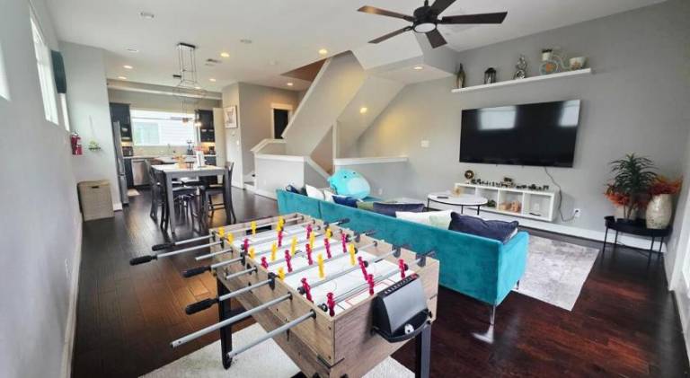 Fully equipped pleasant vacation home with barbeque | Perfect for remote work | Pets are welcome in Houston, TX