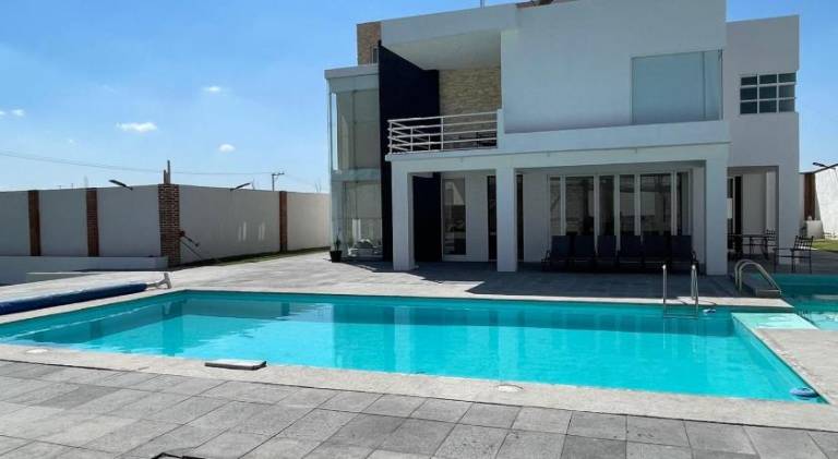 Vacation home with hot tub & pool in Yautepec