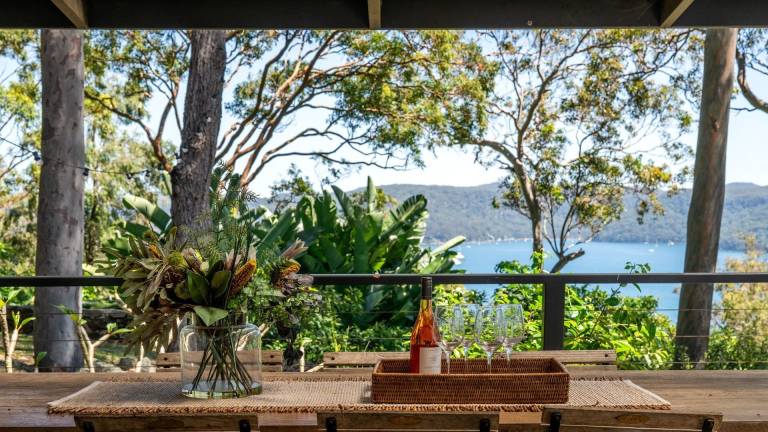 House Scotland Island