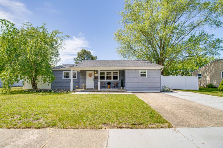 Near Dog Beach: Somers Point Escape w/ Large Yard! — photo 2