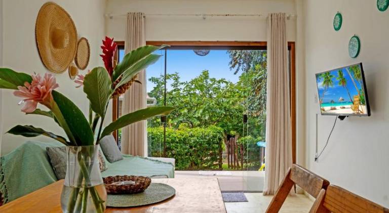 Apartment with hot tub & pool | Perfect for remote work — photo 2