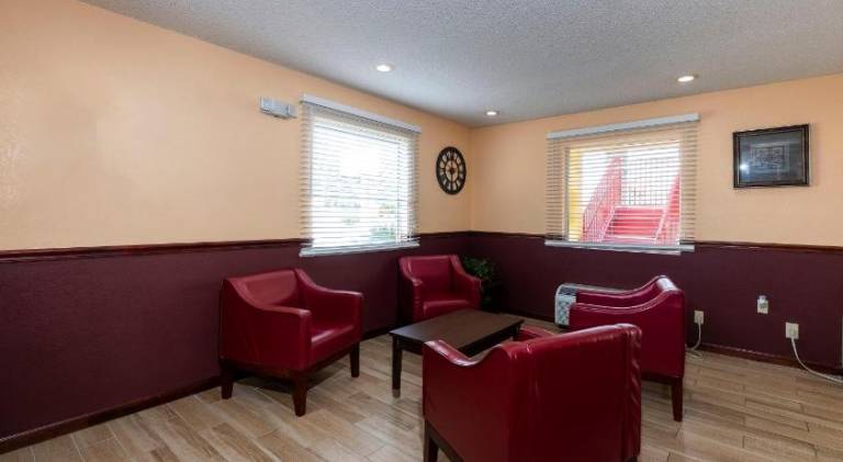 Red Roof Inn Valdosta - University — photo 5