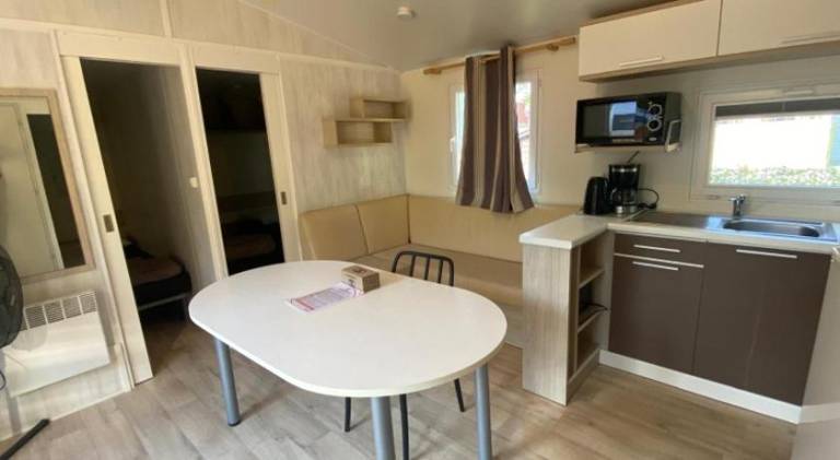 Mobil-Home a Camiers dans un camping 3 etoiles — photo 4