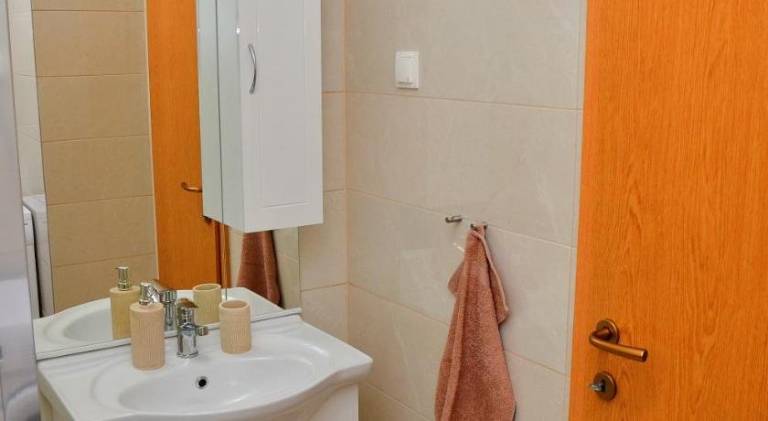 Apartman Sibinj