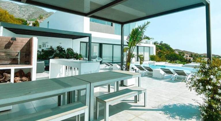 Villa with pool | Pets allowed — photo 3