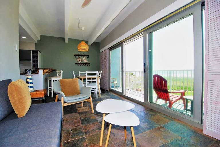 Children-friendly charming condo with private pool | Close to the beach | Pets allowed — photo 2