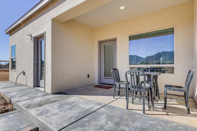 Hike the Organ Mtns! Modern Las Cruces Townhome — photo 3