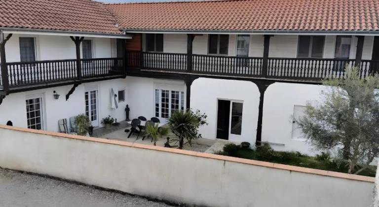 Chambre d'hotes Le Paradis Cache in Tarbes