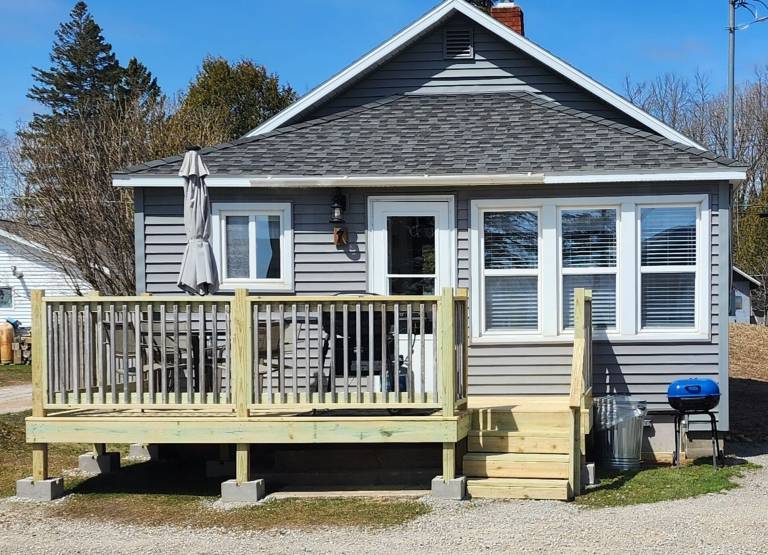 Cabin Gladstone
