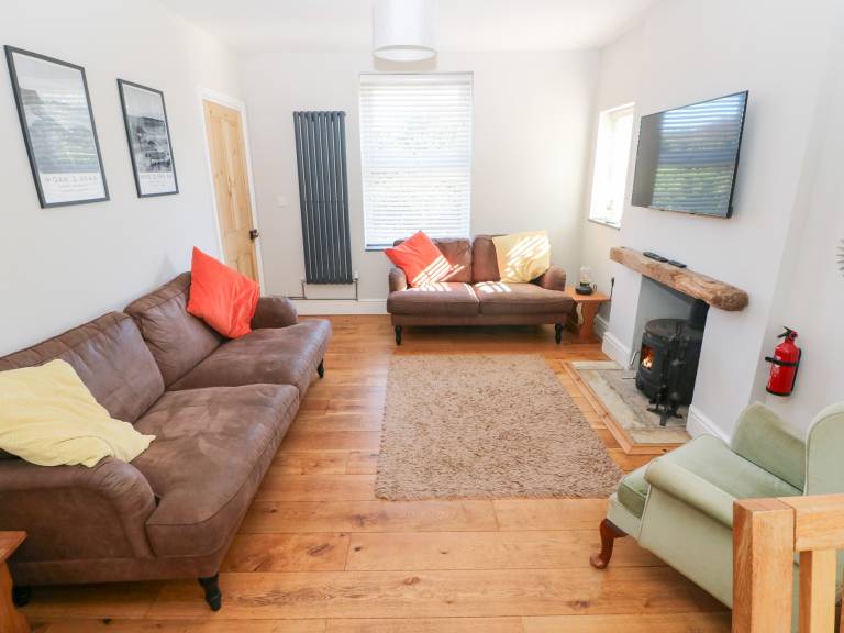 Children-friendly cottage with yard | Pets are welcome — photo 5