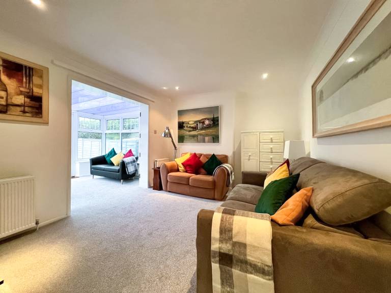 Child-friendly cottage with yard | Dogs allowed — photo 3