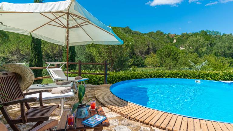 Fully equipped spacious villa with hot tub, grill & private pool | Suitable for remote work | Dogs allowed — photo 5