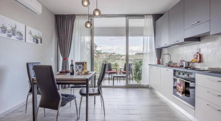 Apartment with patio in Siena