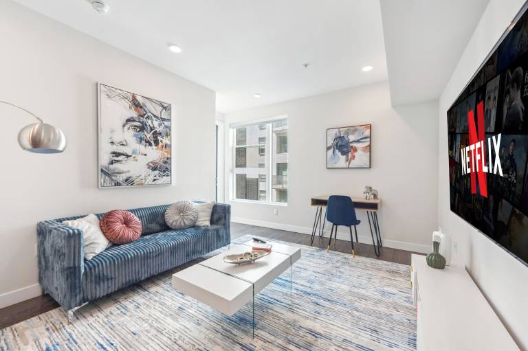 Apartment  Hollywood