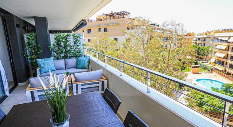 Holiday apartment with pool — photo 3
