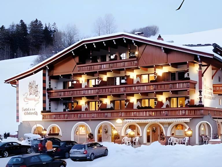 Hotel Edelweiss in Monguelfo