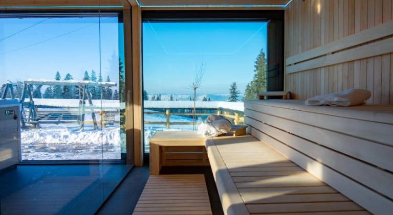 Rental apartment with terrace, sauna & jacuzzi — photo 3