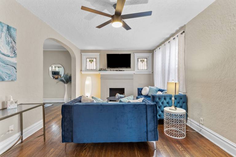 4BR Near Forest Park Zoo & Missouri Botanical Garden Free Parking STL — photo 5