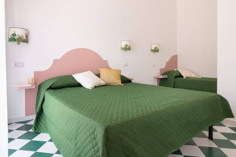 Family-friendly lovely apartment with yard & patio | Pet-friendly — photo 3