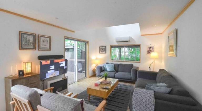 Chalet | Pet-friendly — photo 2