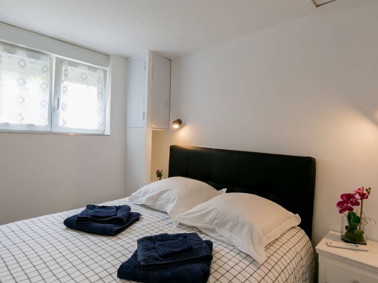 Rental apartment with terrace, garden & BBQ — photo 4