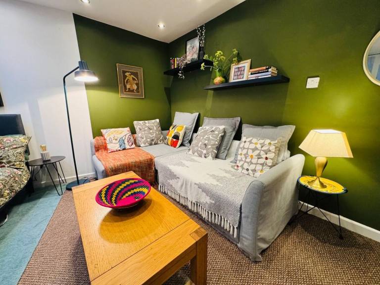 Pleasant house with patio | Pets are welcome in Birmingham