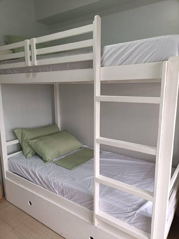 Apartment with pool | Good for workation | Dogs allowed in Muntinlupa