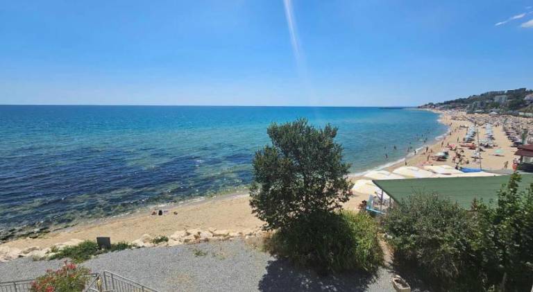 Holiday apartment with pool — photo 5