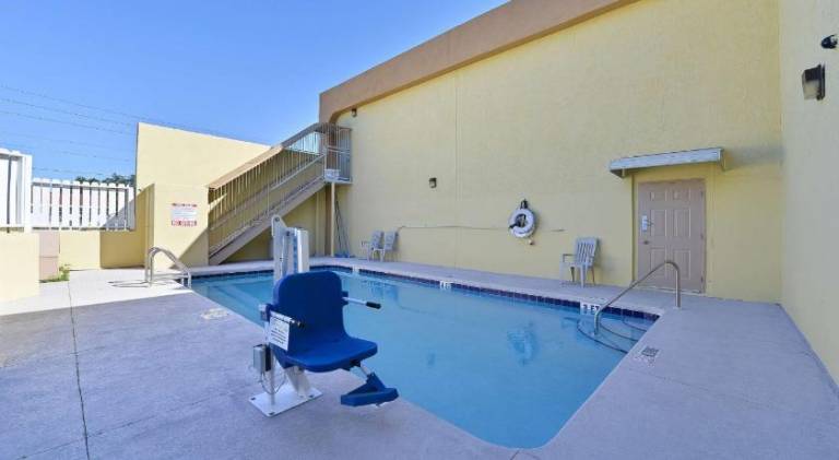 Travel Inn Winter Haven — photo 5
