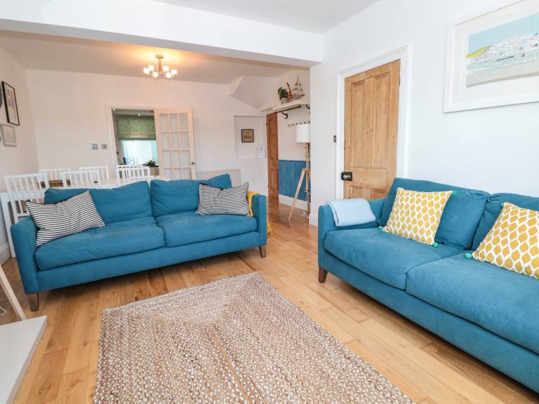 Family-friendly nice cottage with terrace | Beach view | Pets are welcome — photo 3