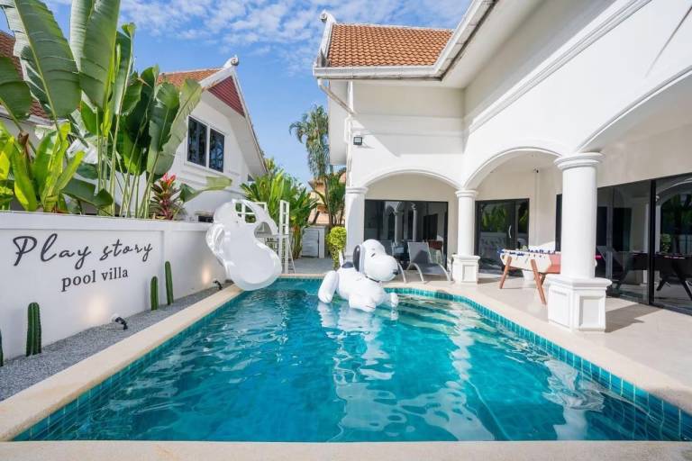 Play Story Pool Villa Beachfront House in Sattahip