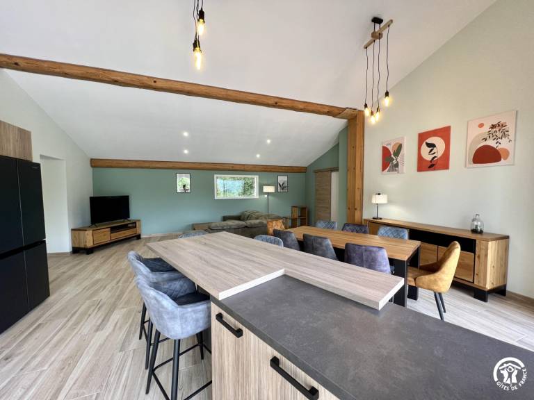 Gite with grill & patio — photo 5