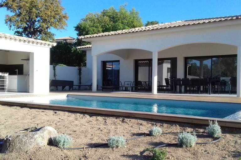Fully equipped beautiful villa with patio, garden & grill | Pool view | Suitable for remote work | Pets are welcome — photo 2