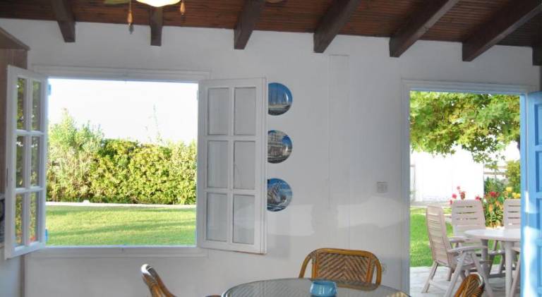 Vacation home with barbeque, yard & terrace | Good for workation — photo 4